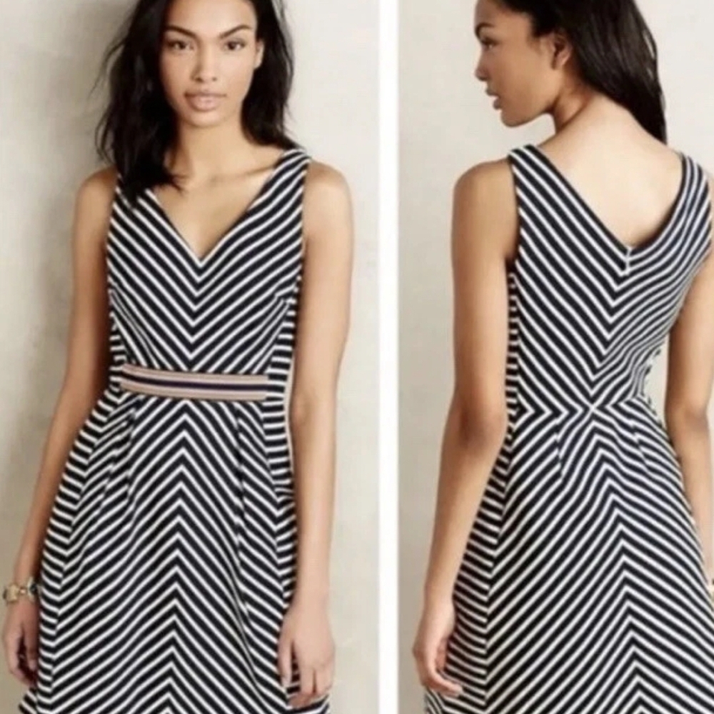 Maeve Black and White A-Line Midi Dress V-Neck Sleeveless New Without Tags